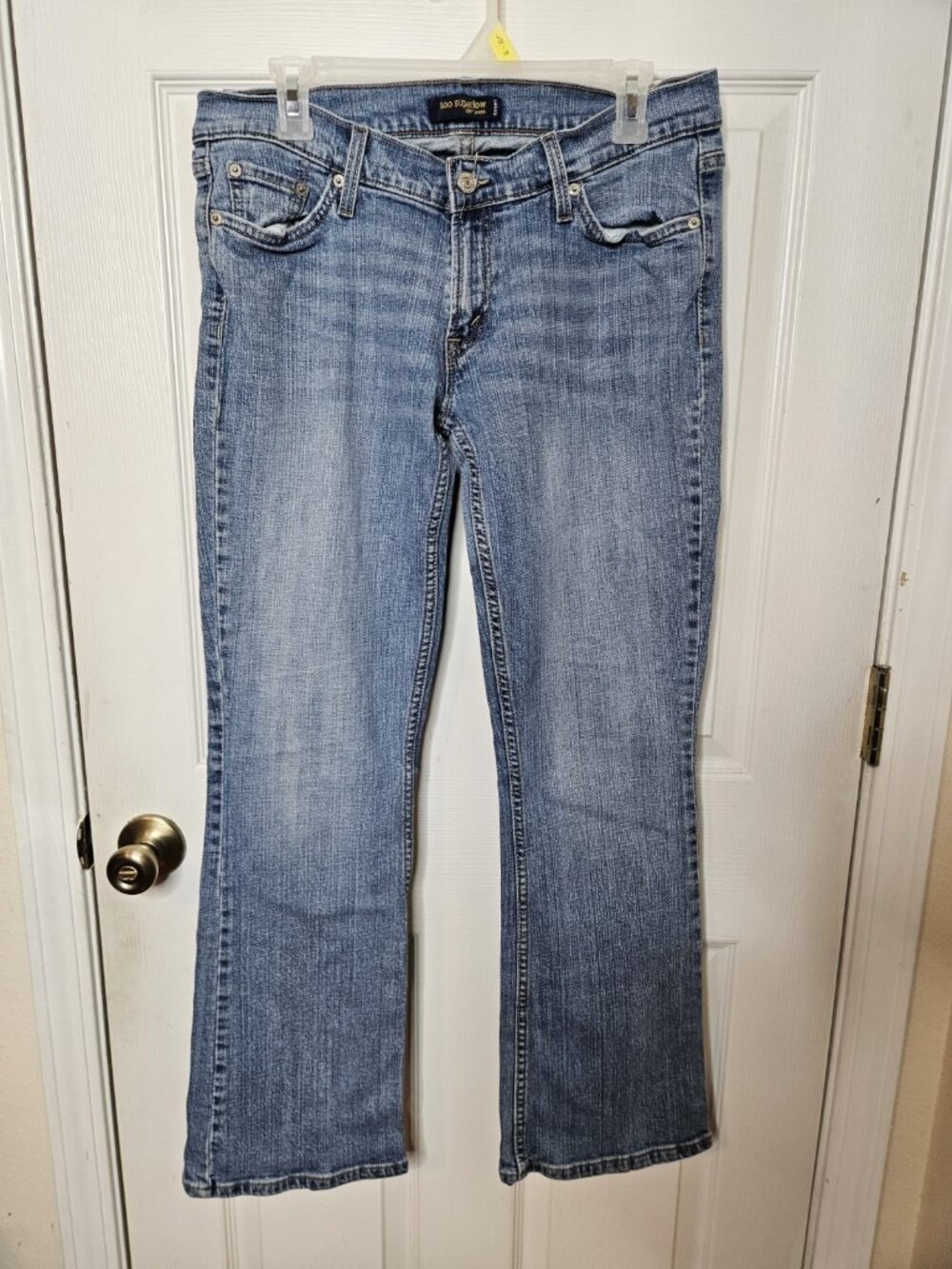 Levi's Women's 524 Too Superlow Jean Size 13M 31x30 Blue White Striped Y2K Style